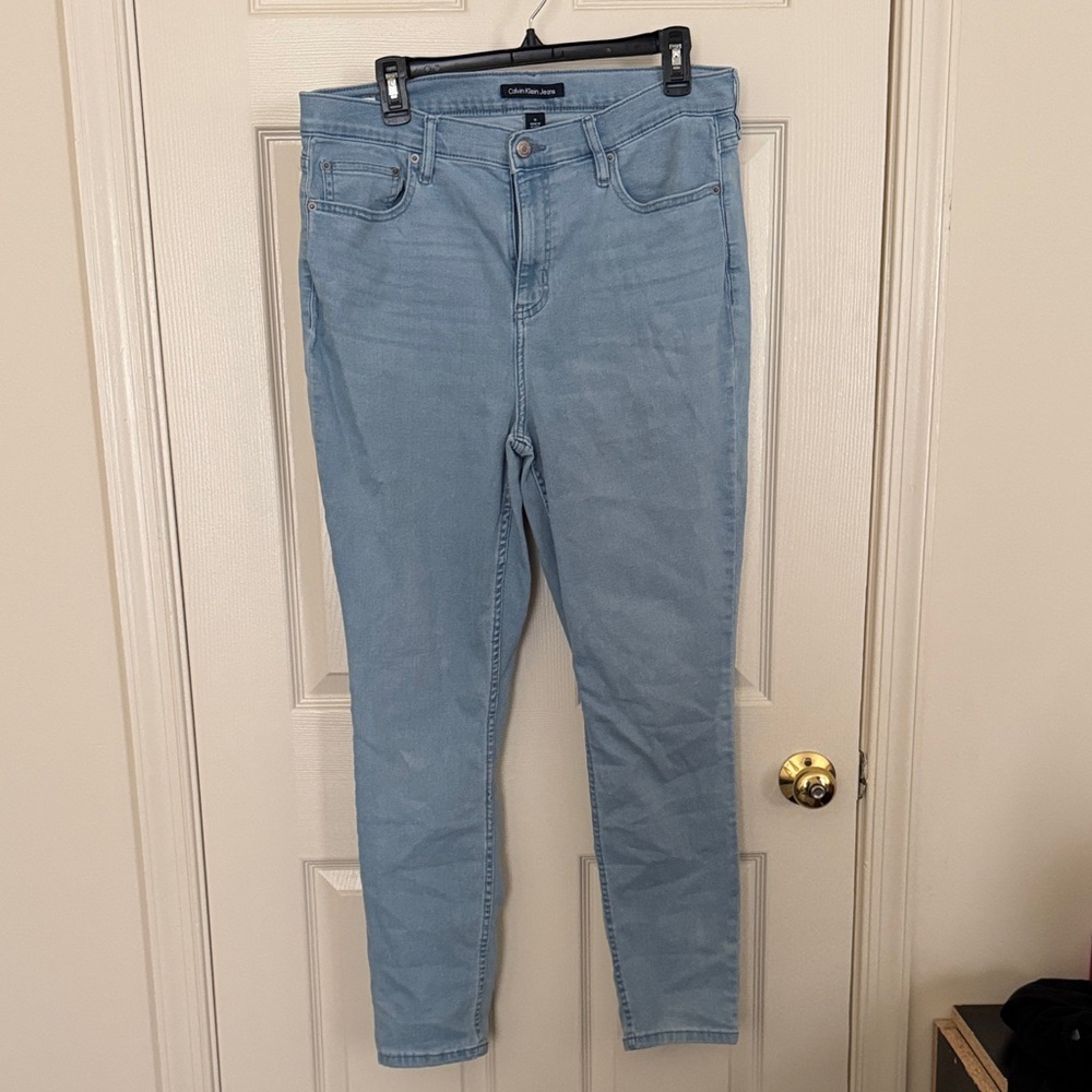 Calvin Klein Women's Sky Blue Skinny Jeans